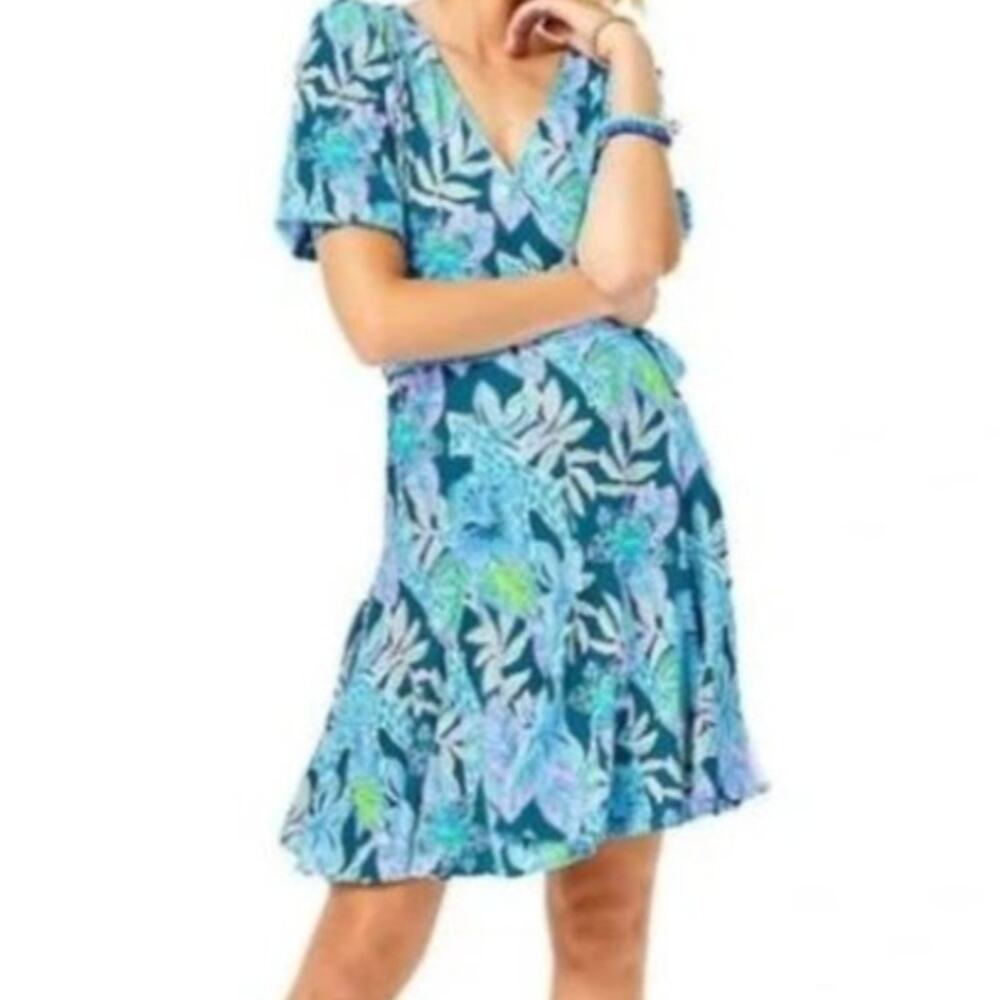 Lilly Pulitzer Kessler Wrap Dress M Macaw Blue Tall Floral Resort Vacation EUC